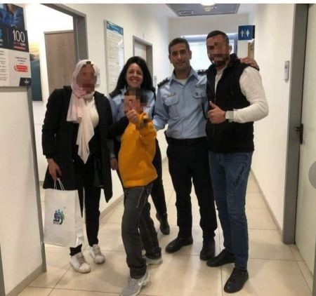 شرطة موديعين تعيد طفلًا فلسطينيًا من ذوي الإحتياجات الخاصة الى والدته بعد تسلله الى إسرائيل.